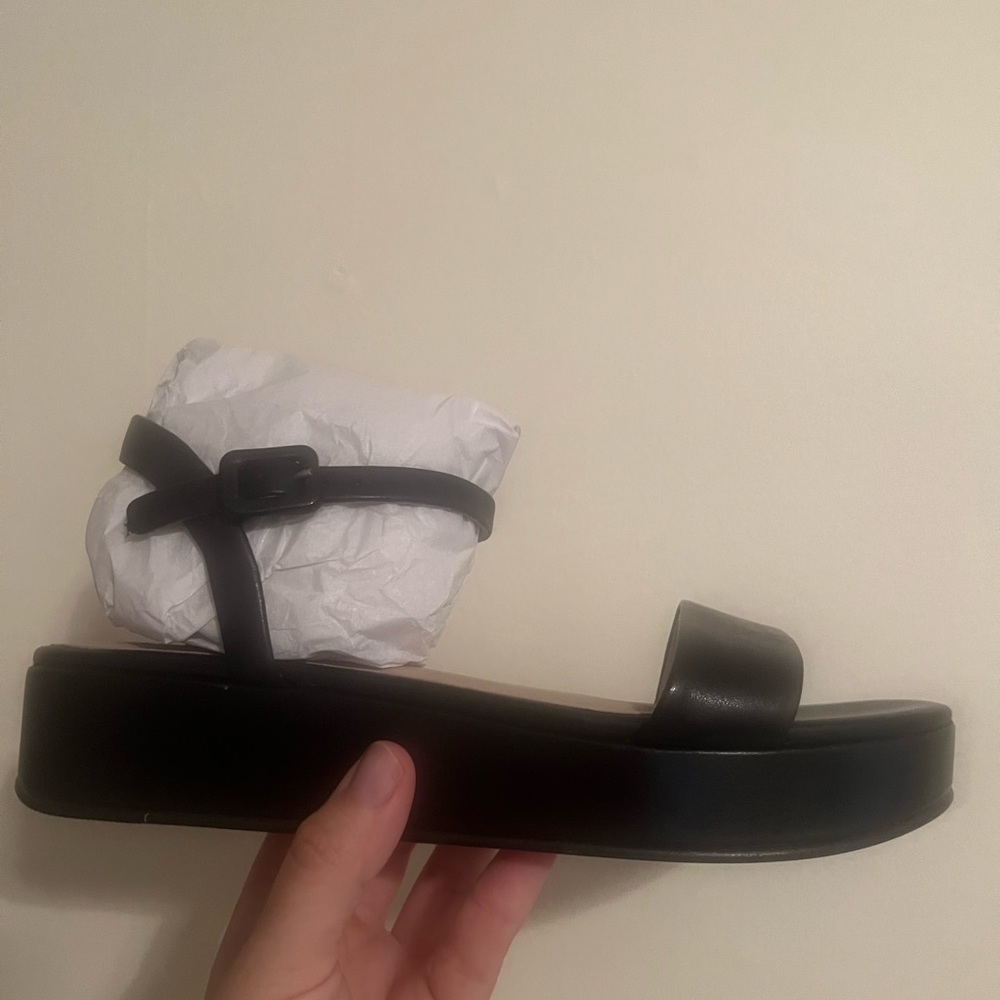 Larissa Platform Sandal